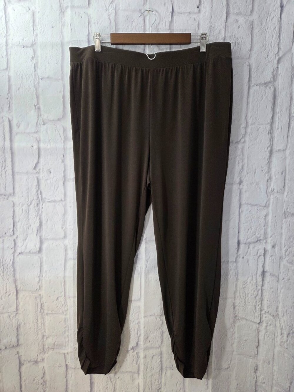 Chico's 3 (XL) Chocolate Brown Pull On Ruched Skinny Leg Ankle Pants